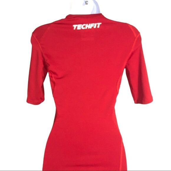 Adidas tech fit compression crimson red top - Picture 5 of 6